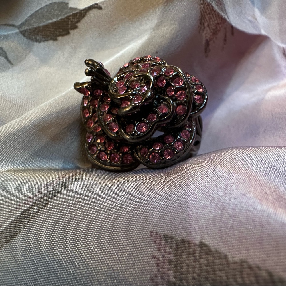 Park Lane-Rosette Ring-size 6 -Hematite plated with rose crystals-originally $76 - Picture 3 of 9